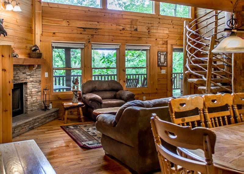 Brother's Cove Luxury 3+ Bedroom Vacation Cabins & Homes